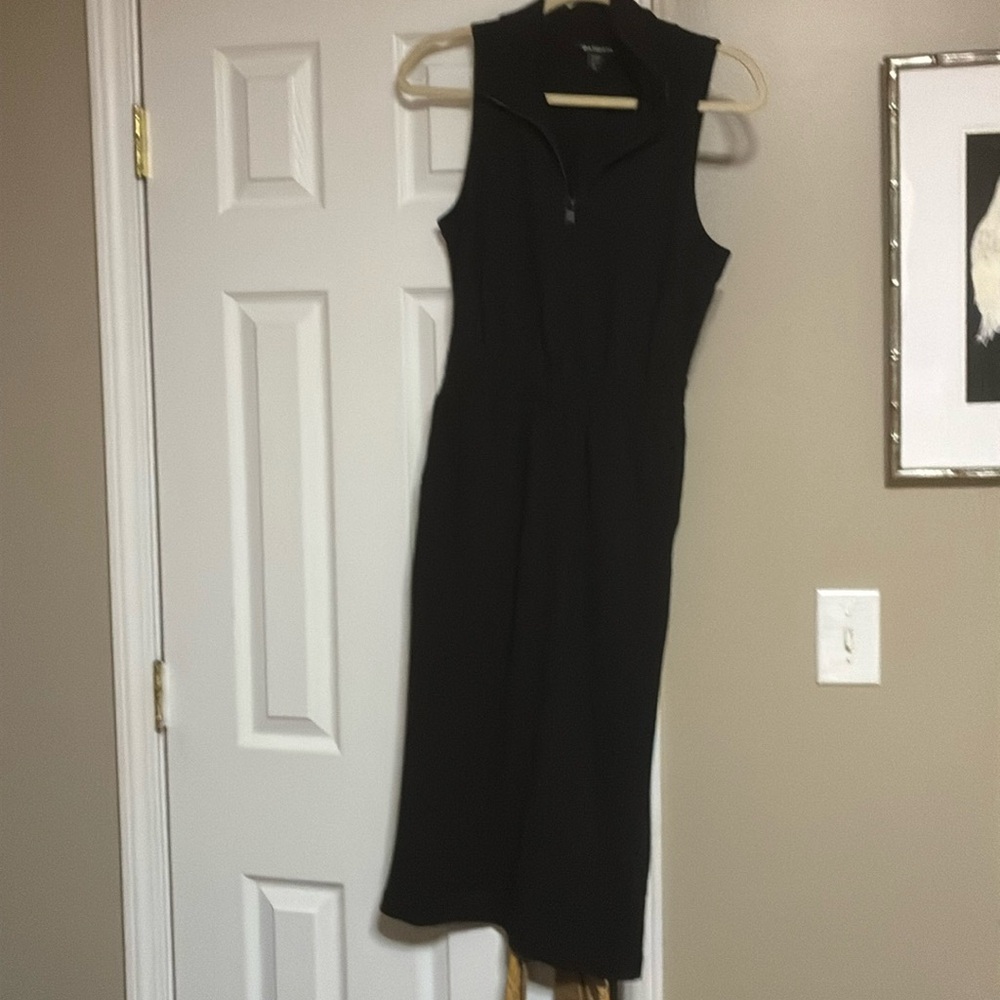 Athleta jersey knit dress in black size small